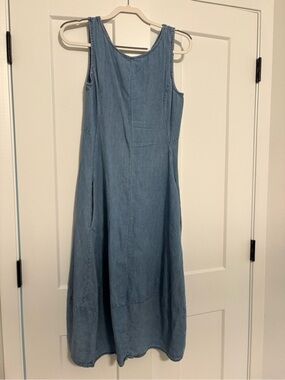 Sleeveless Light Denim Dress - Casual A-Line